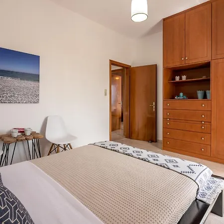 Agiazi Beachfront Apartment
