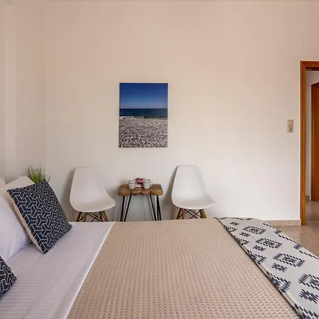 Апартаменты Agiazi Beachfront *