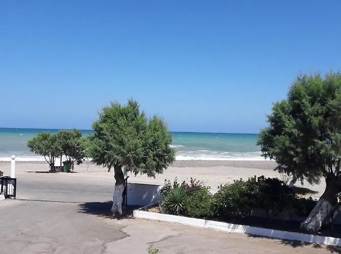 Agiazi Beachfront Ханья